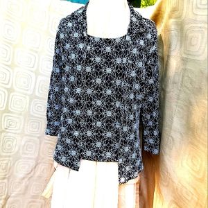 Twin Set in Silver and Black by Andria Lieu